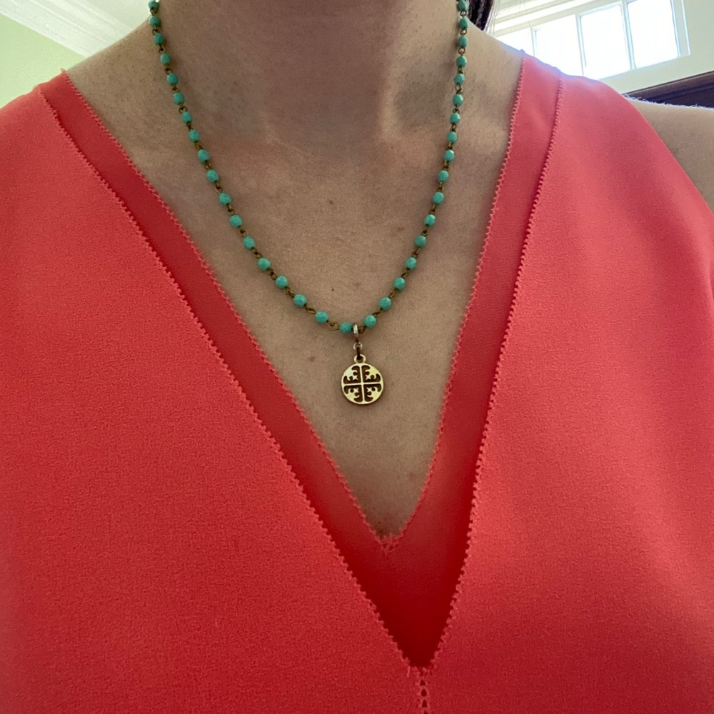 Turquoise gold pendant necklace